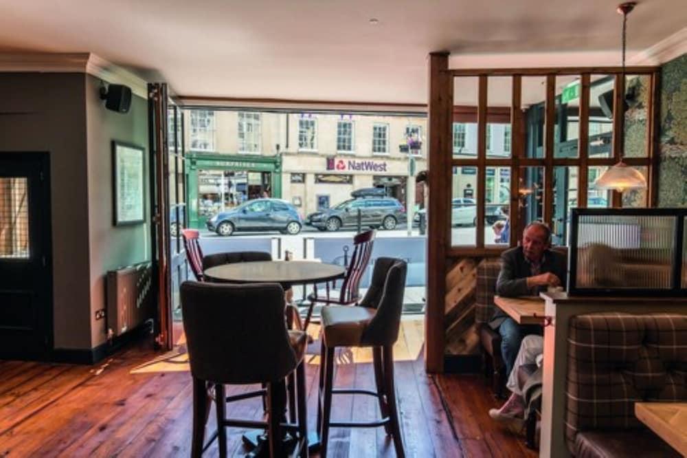 The Fleece At Cirencester Kültér fotó Interior of the restaurant
