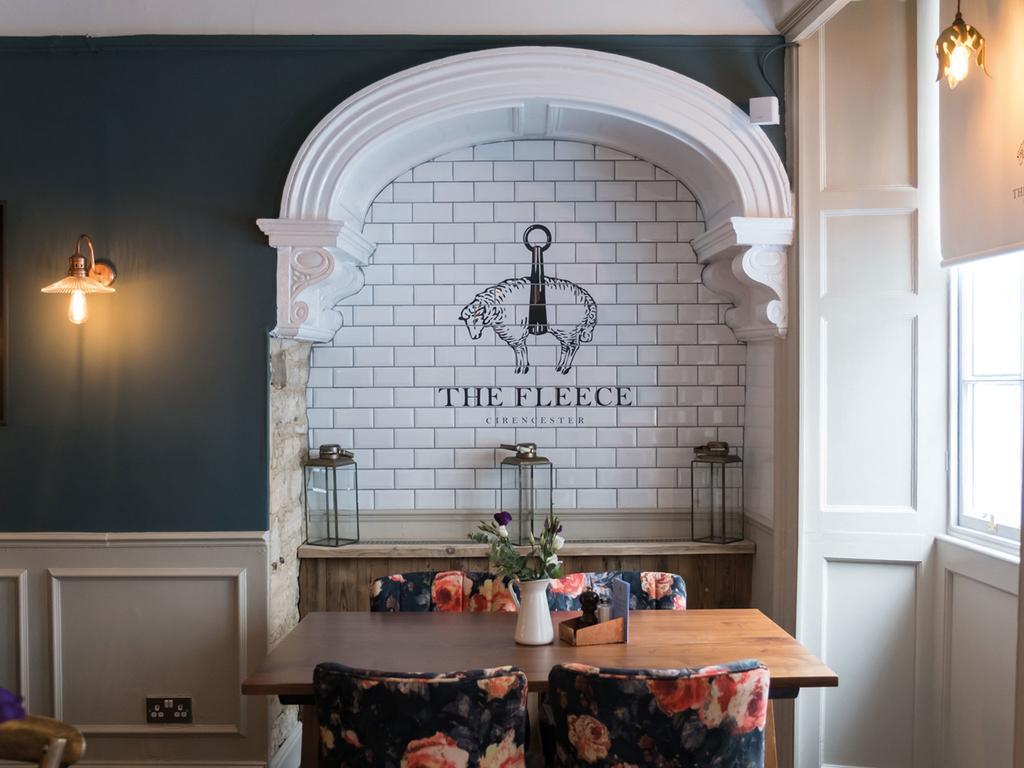 The Fleece At Cirencester Kültér fotó The Fleet Inn