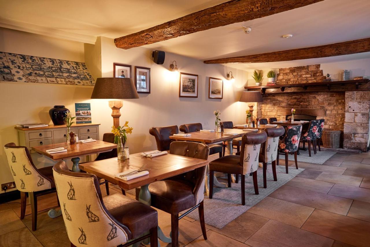 The Fleece At Cirencester Kültér fotó The interior of the restaurant